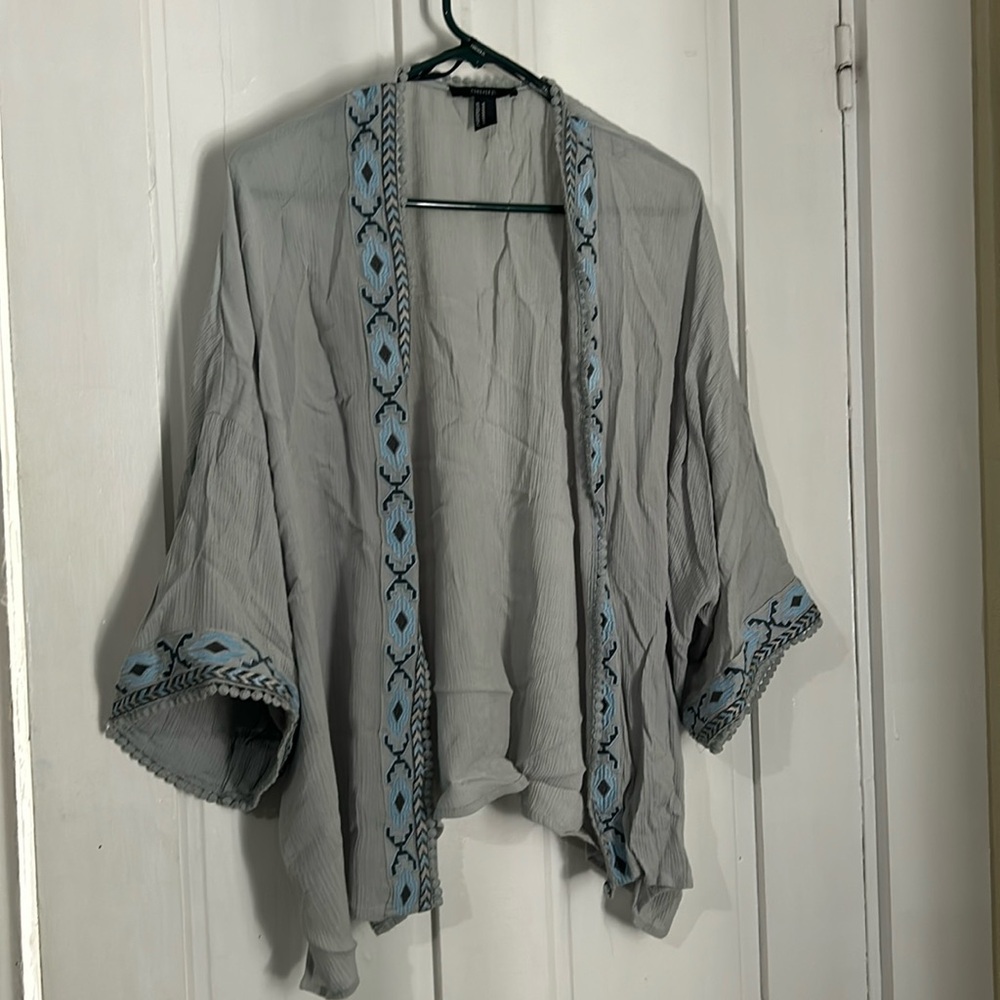 Forever 21 kimono size medium